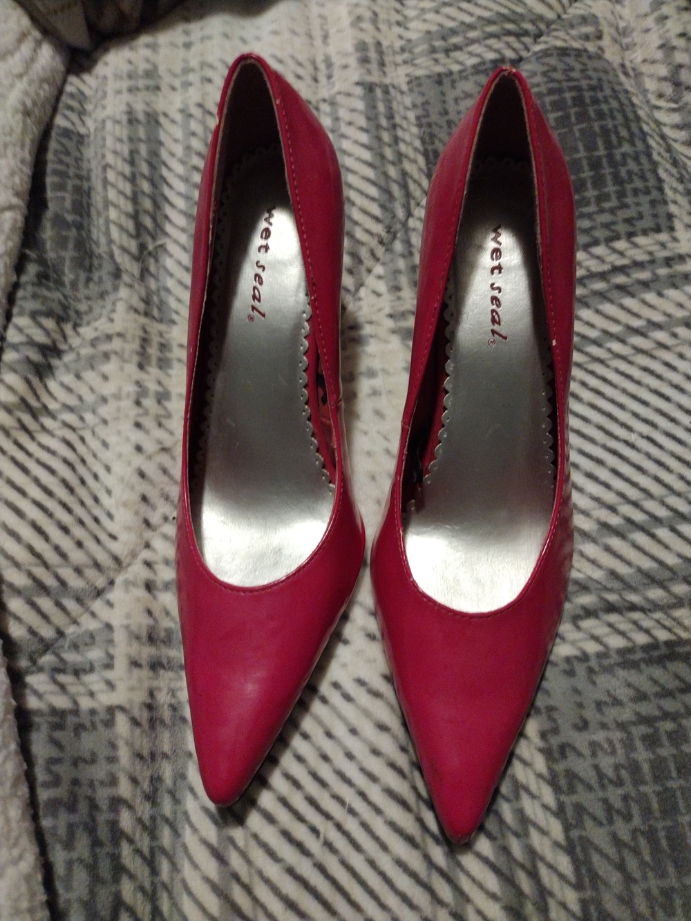 Wet Seal Pink Pointed-Toe Pumps